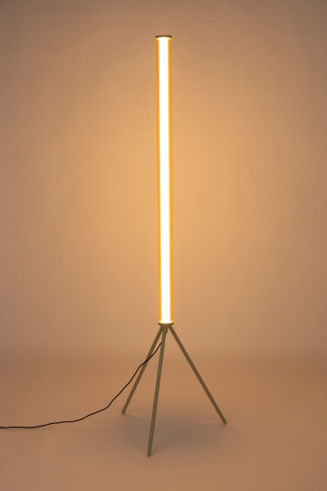 Scorry Floor Lamp 1