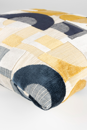 Festive Cushion Ochre 1