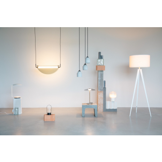 Zuiver tripod floor on sale lamp