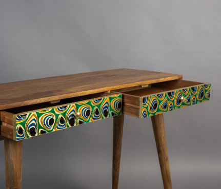 Meena Desk 1