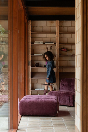 Giada Hocker Plum Front
