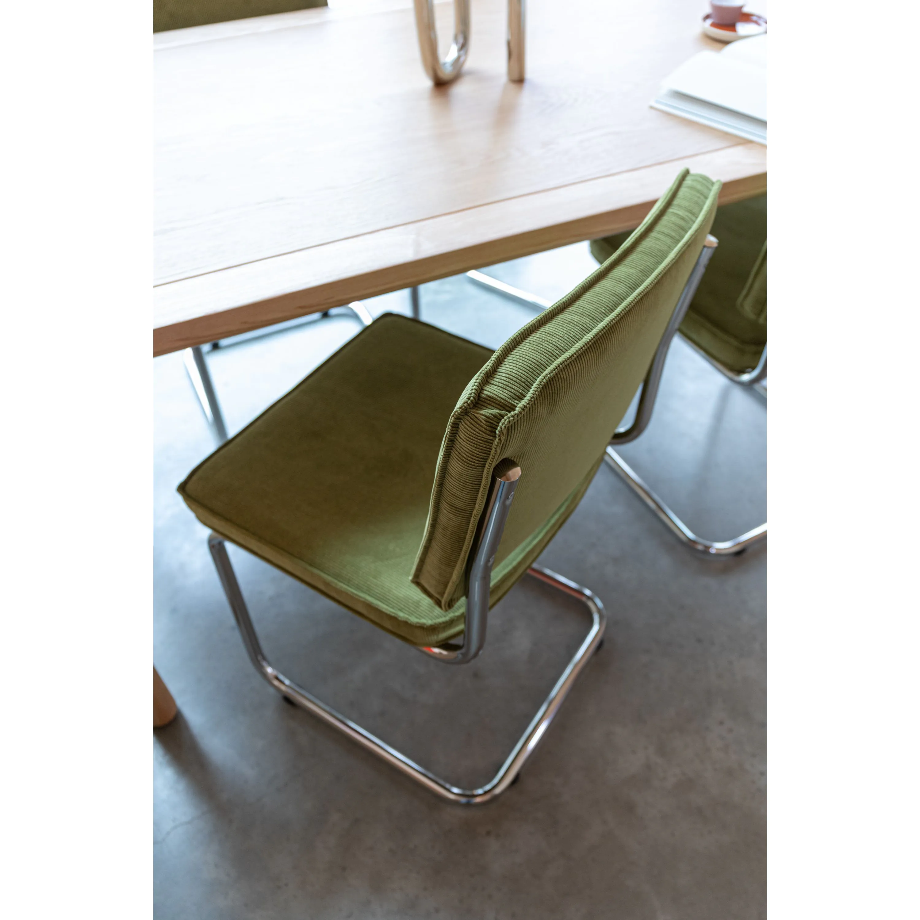 Groene Ridge Rib eetkamerstoel | Zuiver
