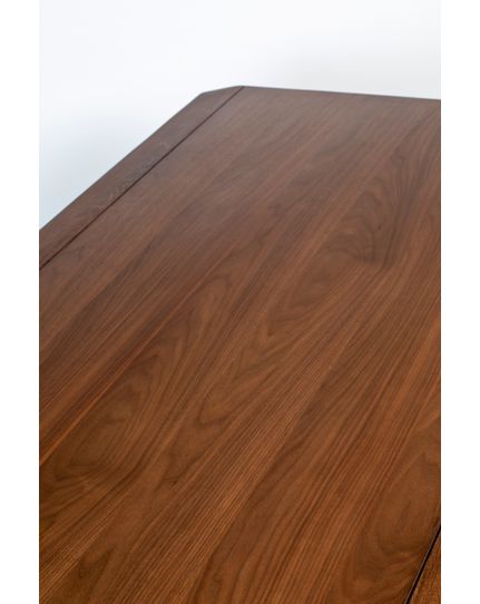 Storm table 160 Front