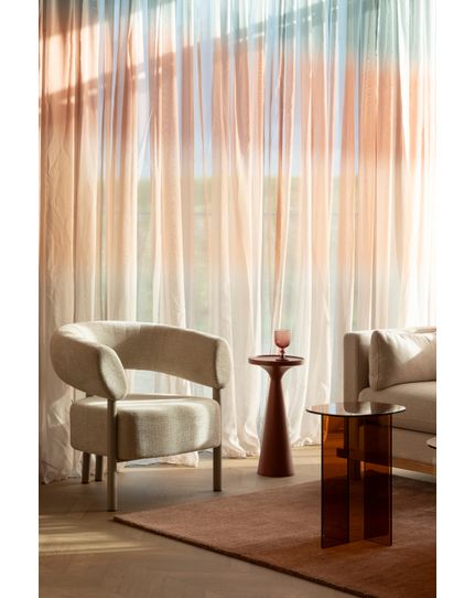 Heels lounge chair Front Side