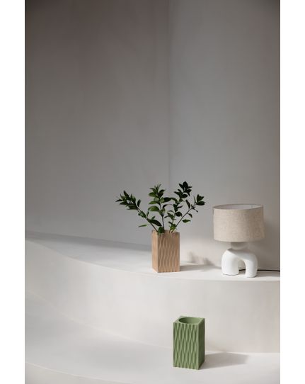 Riley vase Front