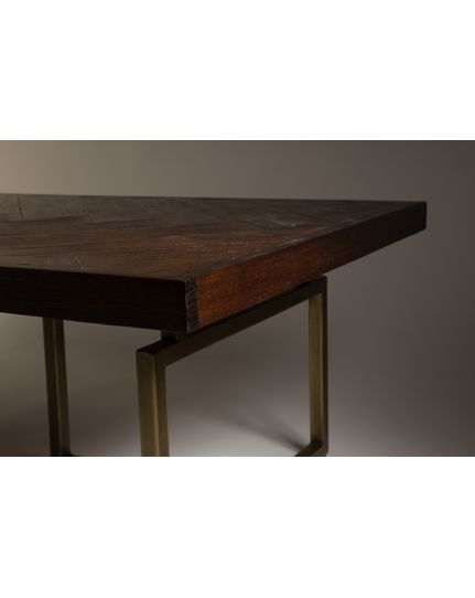 Class coffee table Front Side