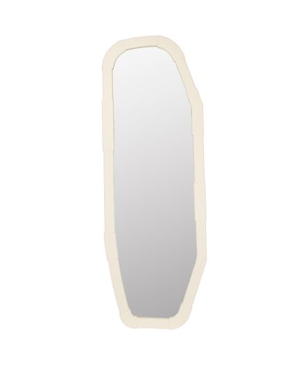 Reverse mirror Front