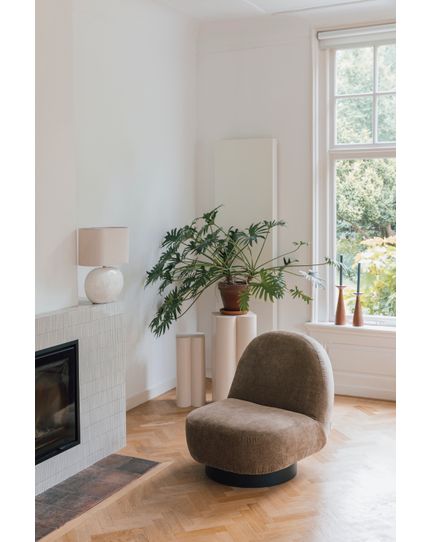 Eden lounge chair Front Side