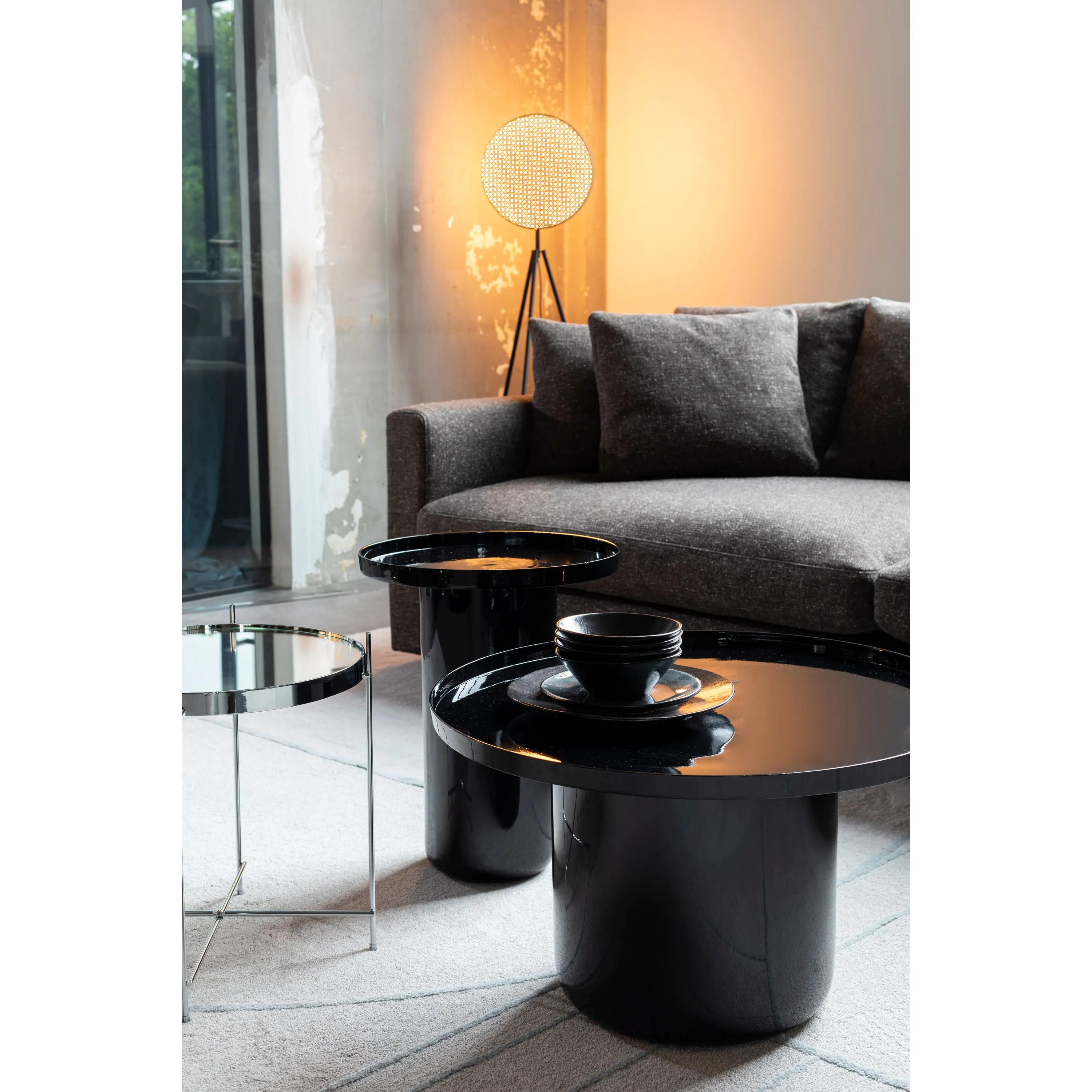 Zuiver（ザイファー）Shiny Bomb（シャイニーボム）サイドテーブル黒 Shiny Bomb Side Table | Zuiver