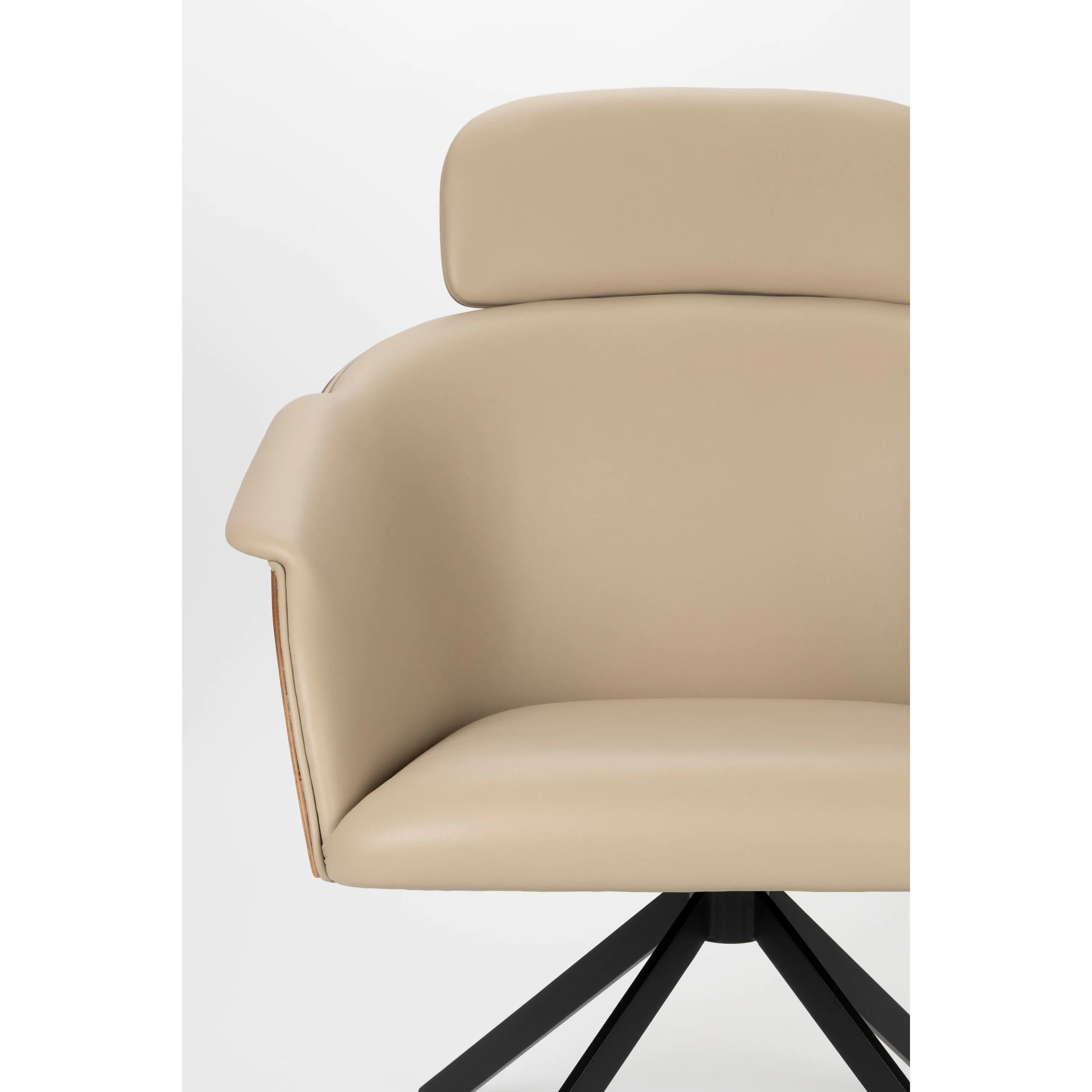 Frie Lounge Chair Beige | Zuiver