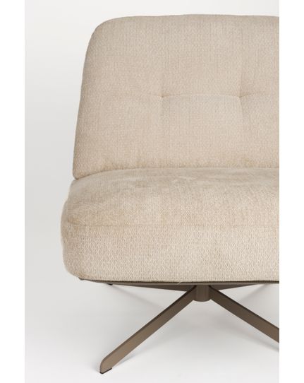 Benjamin lounge chair Front Side