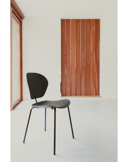 The Ocean chair Front Side