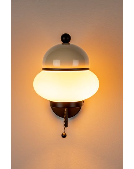 Bumble wall lamp