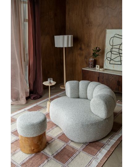 Duvane lounge chair Front Side
