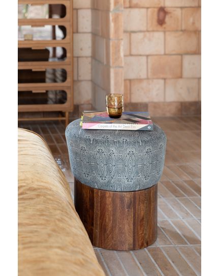 Fragment stool Front