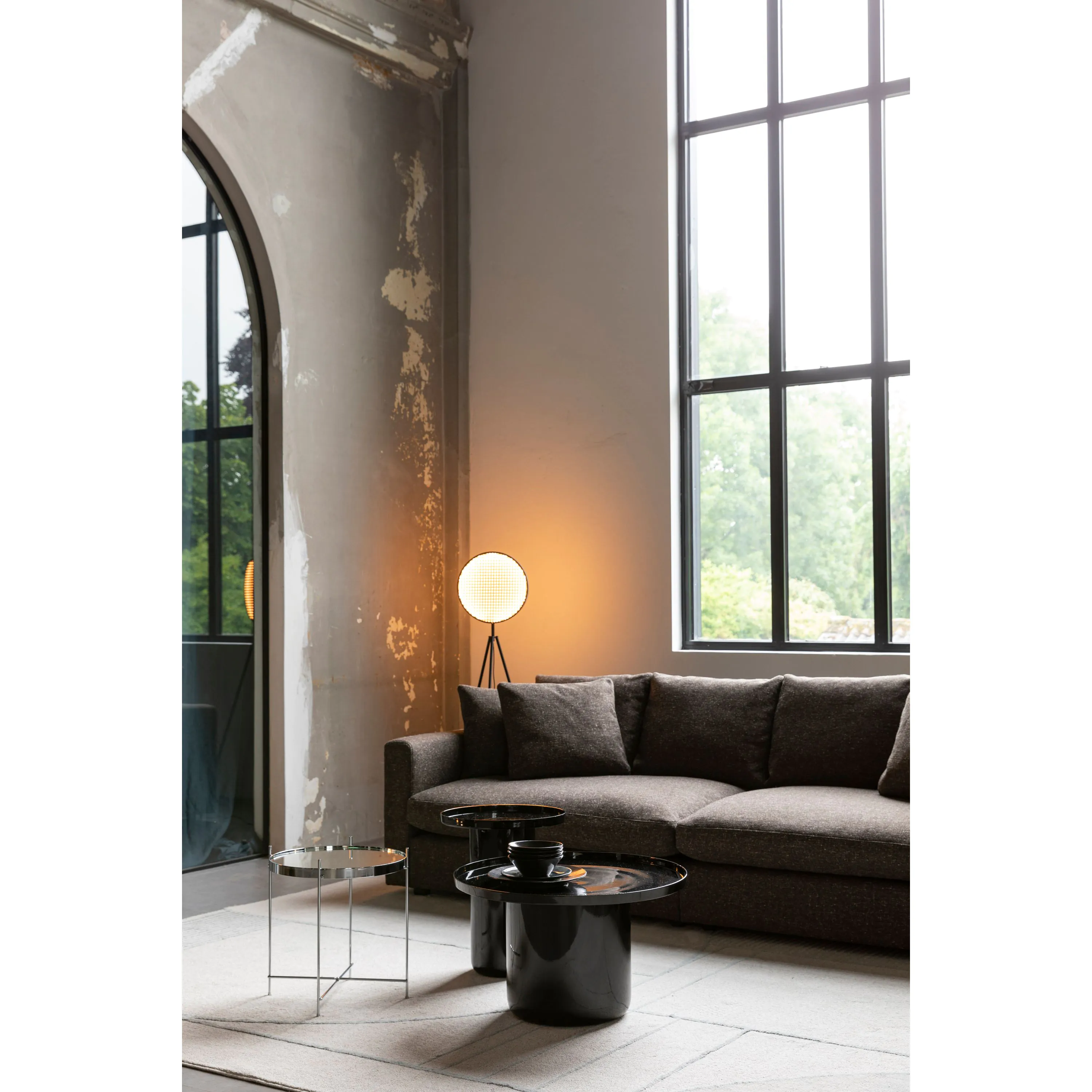 Shiny Bomb Side Table | Zuiver