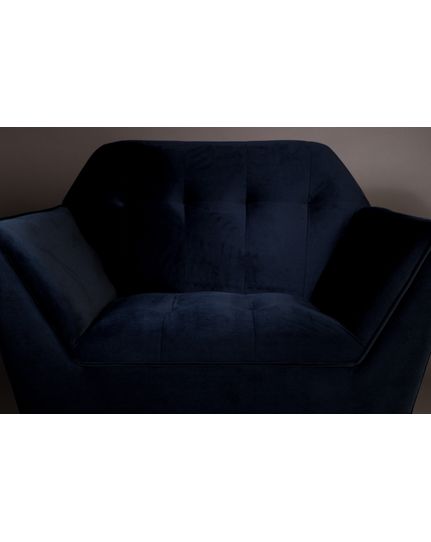 Kate lounge chair Front Side