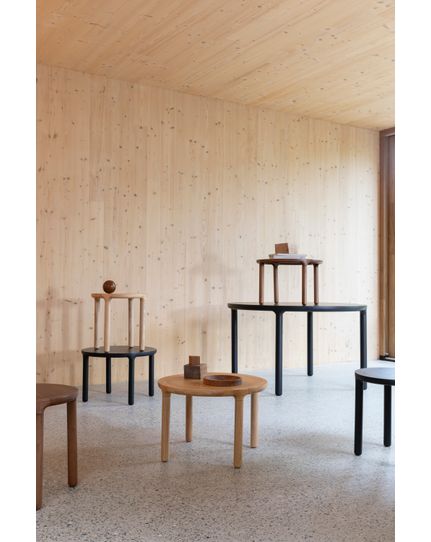 Storm coffee table Front