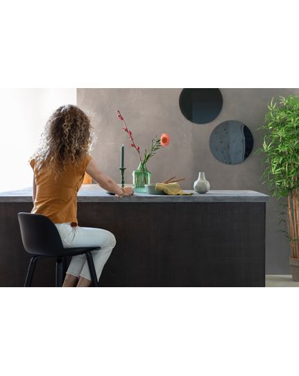 Albert Kuip Counter & Barstool all black Front Side