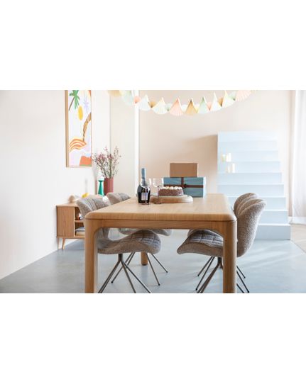 Oever dining table