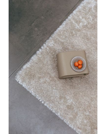 Curly carpet Front