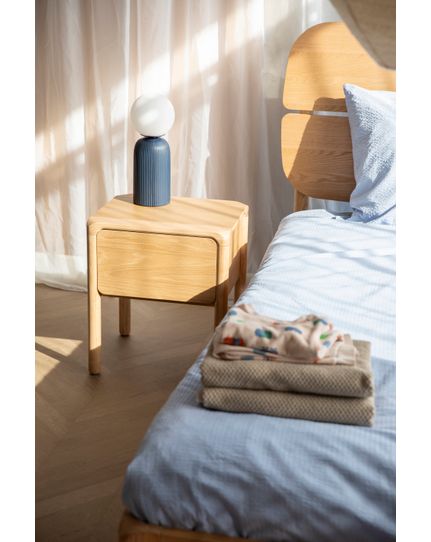 Storm side table bed stand