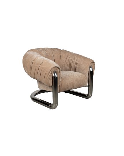 Marly lounge chair Front Side