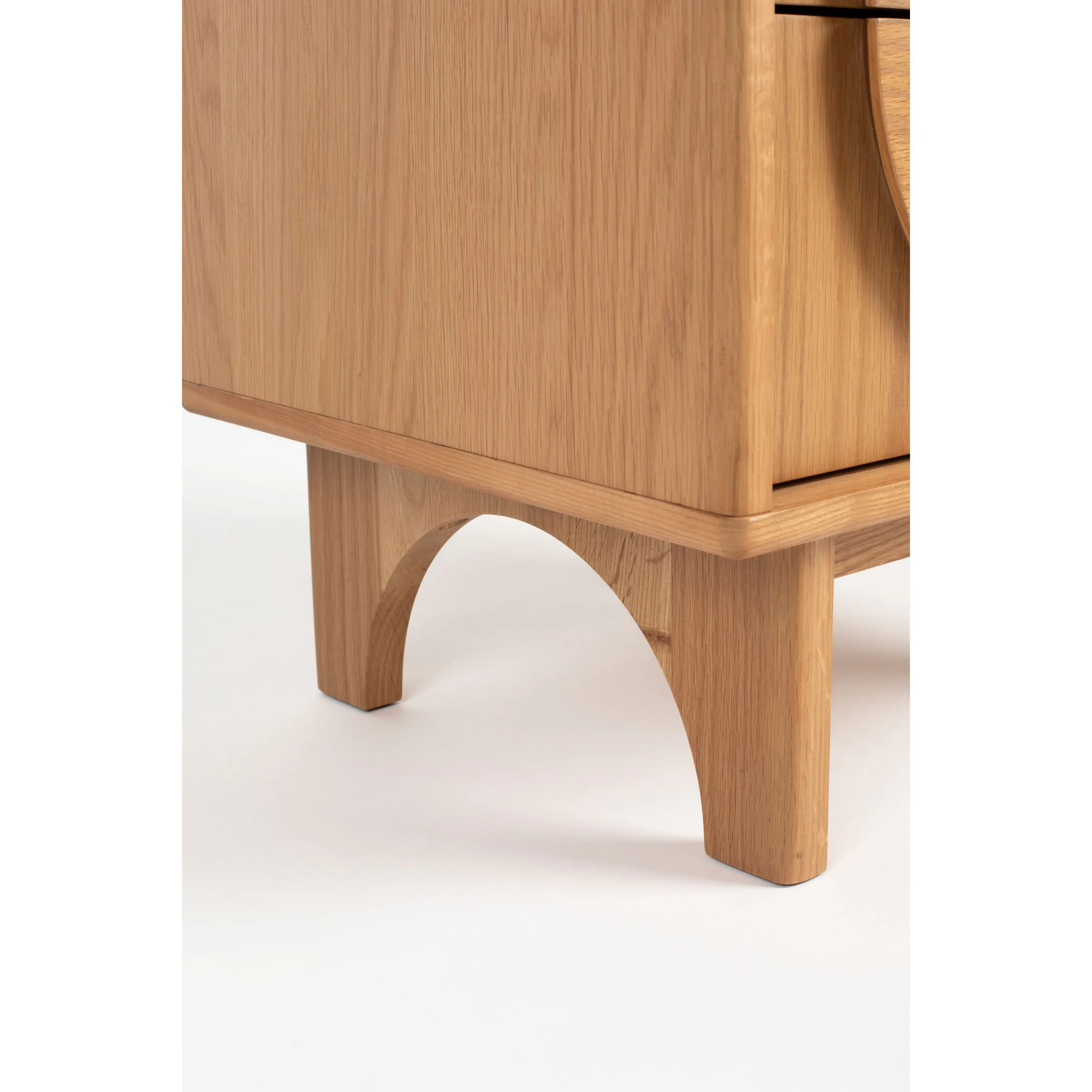 Groove Side Table / Bedstand Natural Oak | Zuiver
