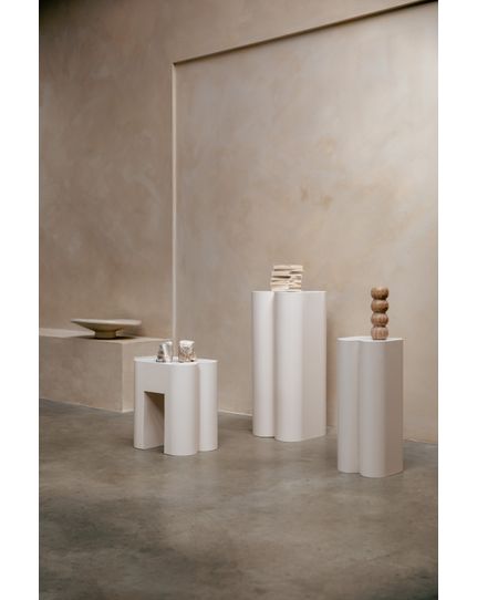 Shape plant stand set of 2 Front Side