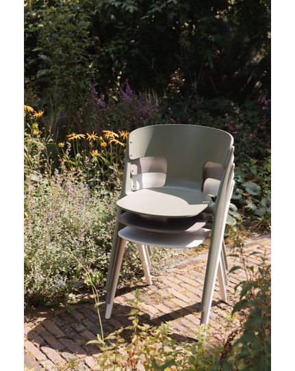 Horizon outdoor chair Front Side