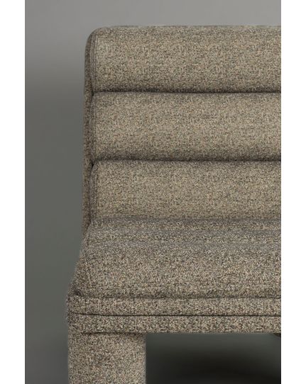 Fern lounge chair Front Side